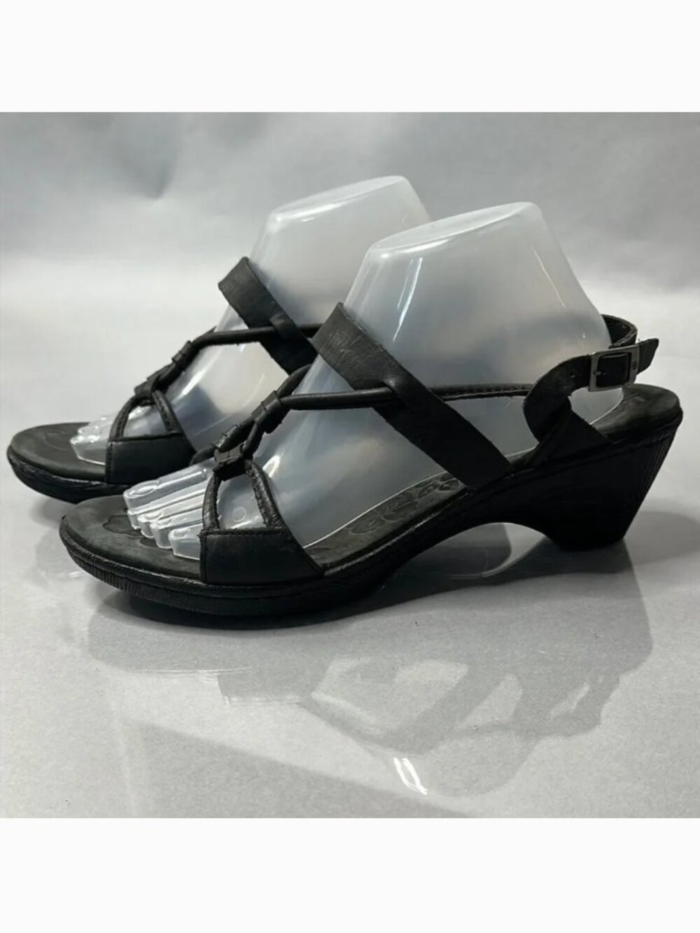 Børn Black Leather Strappy Wedge Sandals | Size 10 / 42 M | A-1756